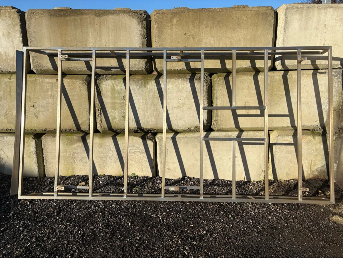 Stainless steel roof rack - Image 4