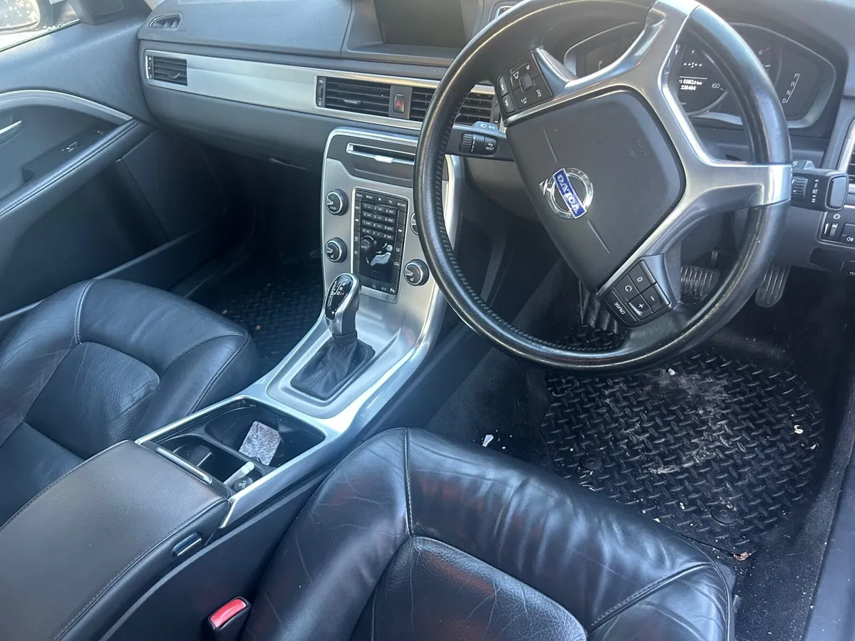 Volvo 80 Series 2014 - Image 2