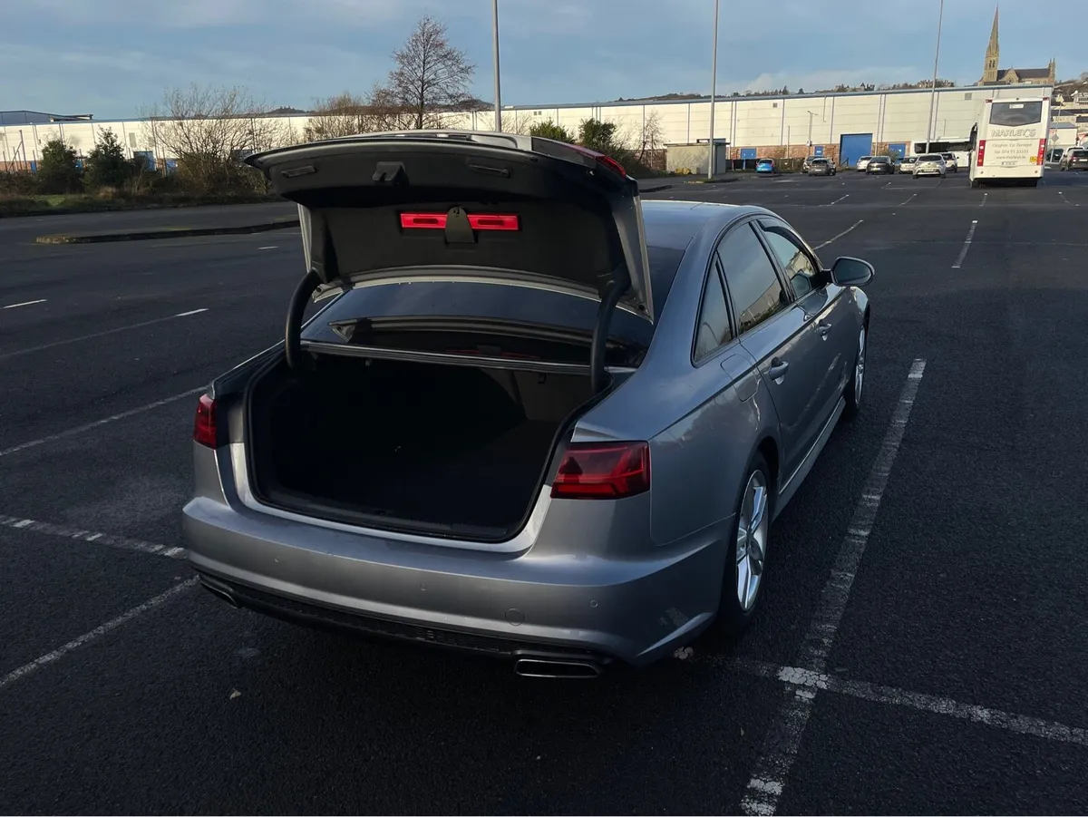 Audi A6 S LINE TDI ULTRA BLACK EDITION - Image 4