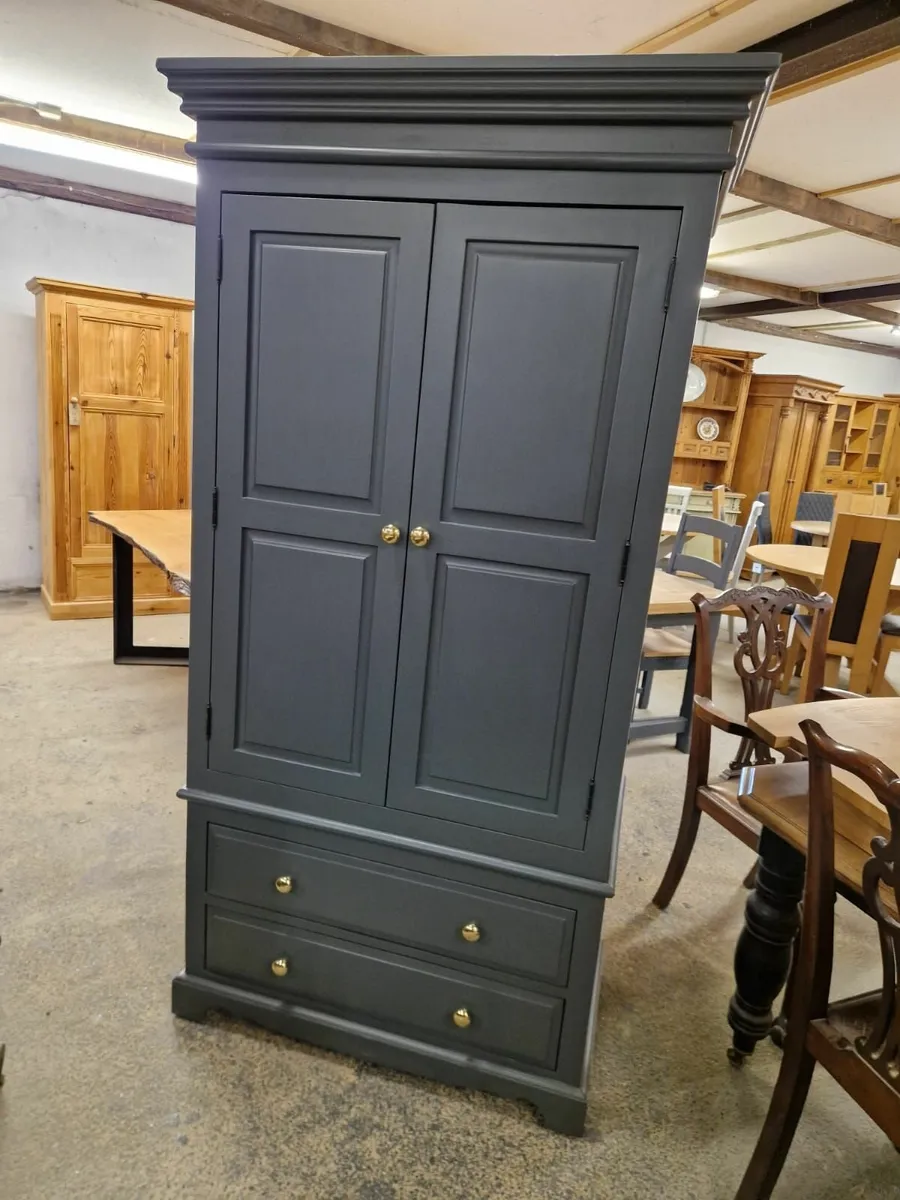 Large vintage pine kitchen larder - Image 3