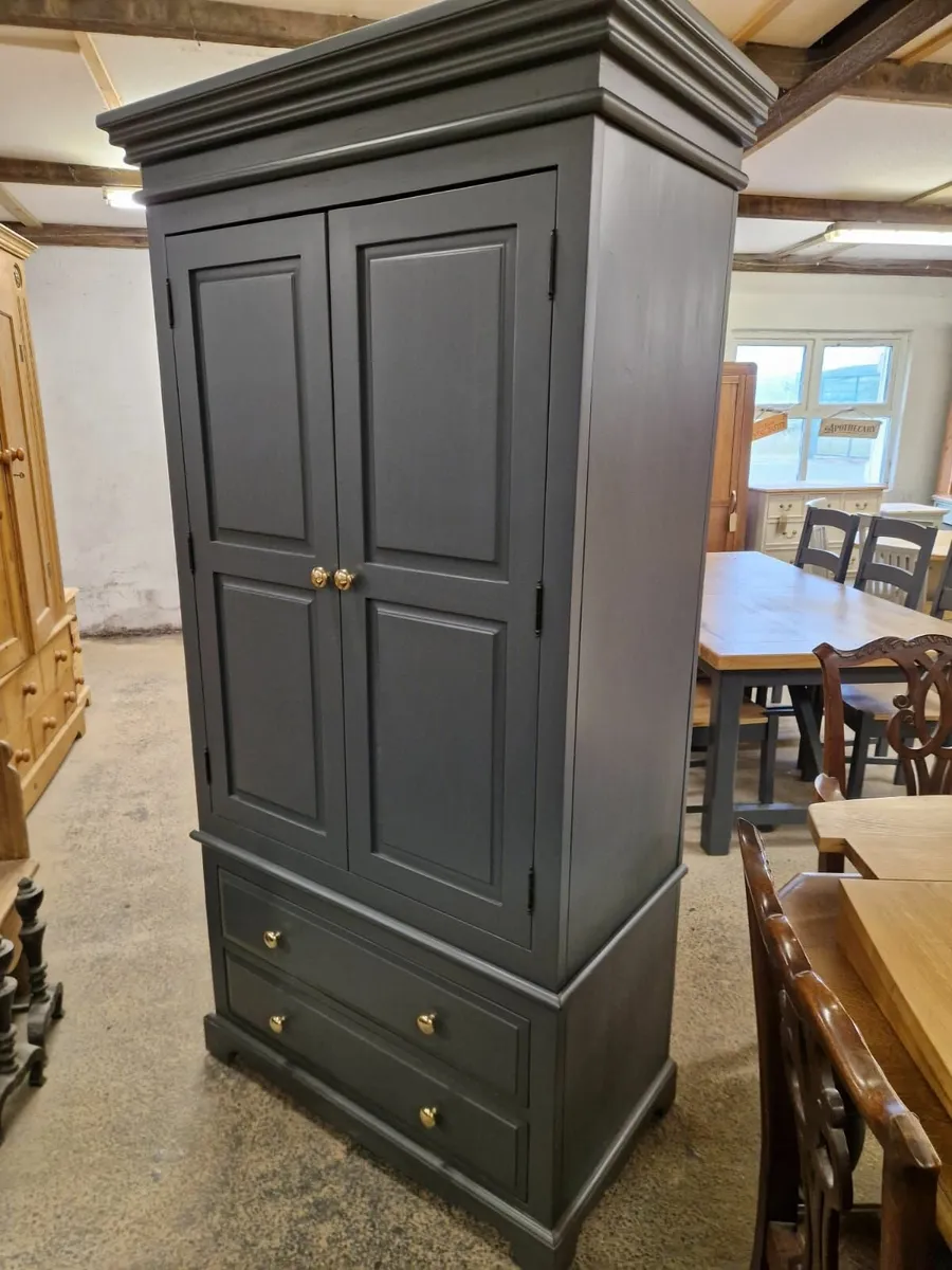 Large vintage pine kitchen larder - Image 4