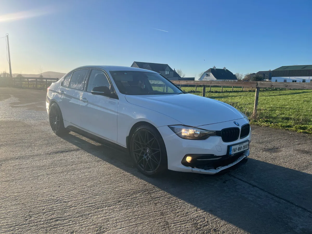 BMW 3-Series 2016 - Image 1
