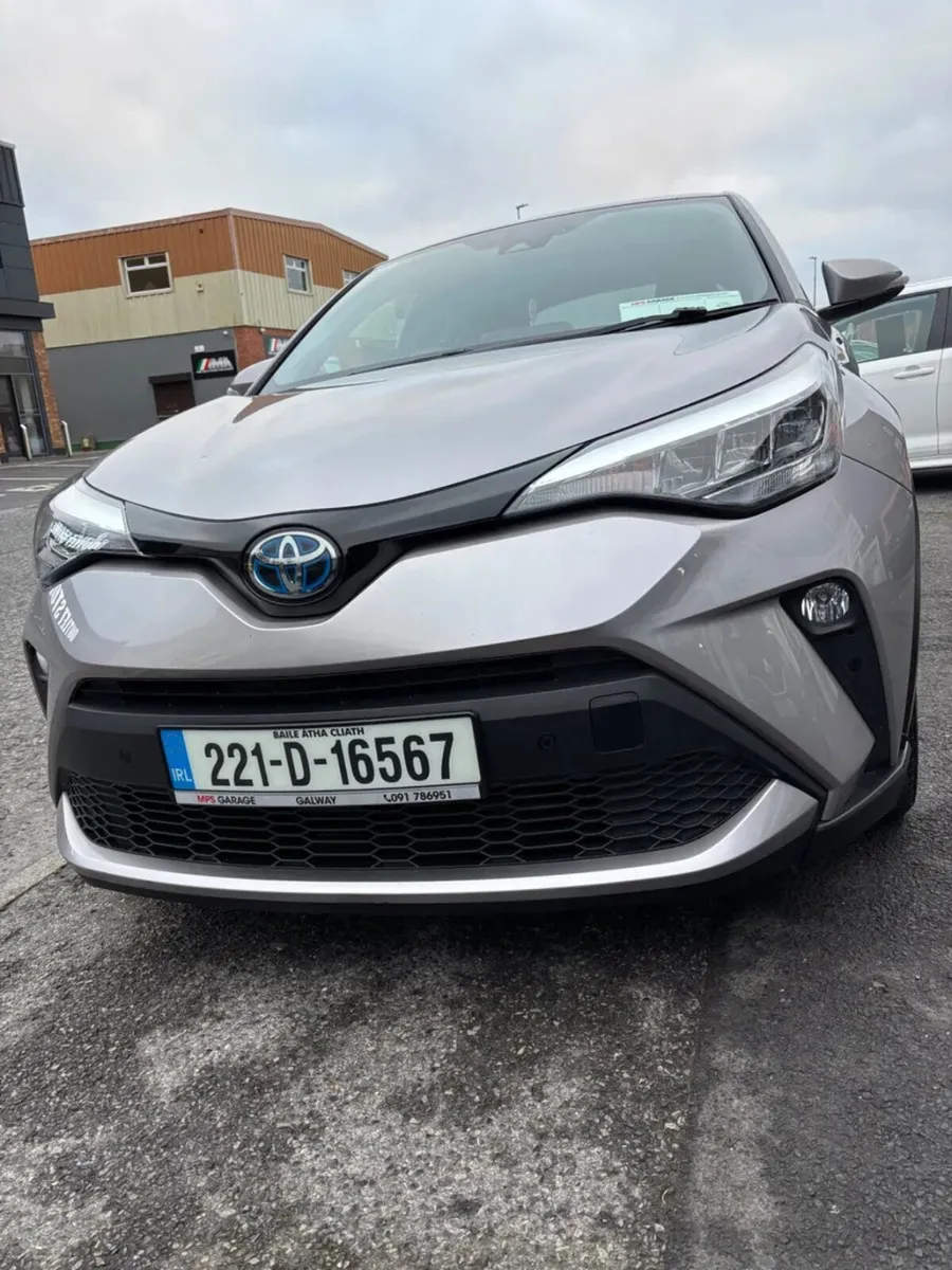 2022 Toyota C-HR 1.8 HYBRID SPORT BITONE - Image 2
