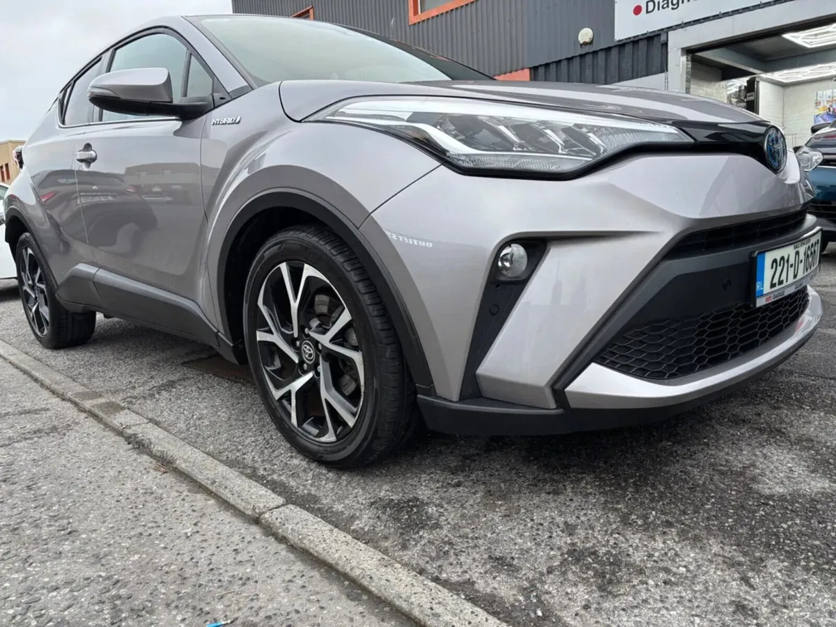 2022 Toyota C-HR 1.8 HYBRID SPORT BITONE - Image 3
