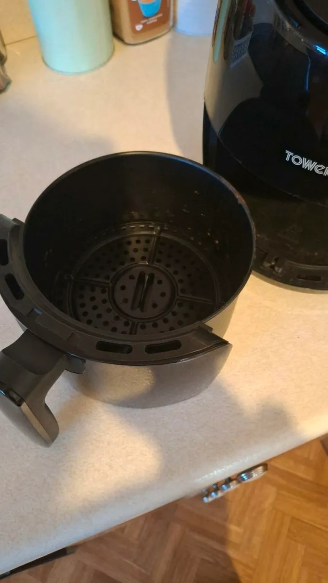 Air fryer - Image 2