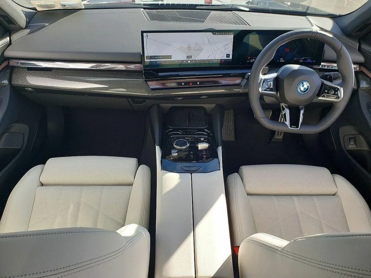 BMW 5-Series 530e M Sport Pro Saloon - Image 4