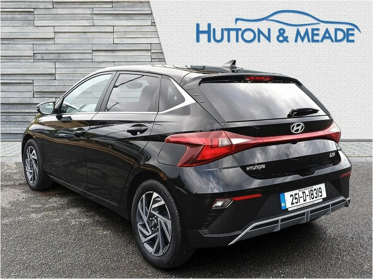 Hyundai i20 Delux Plus 1.2 Petrol 5dr - Image 3