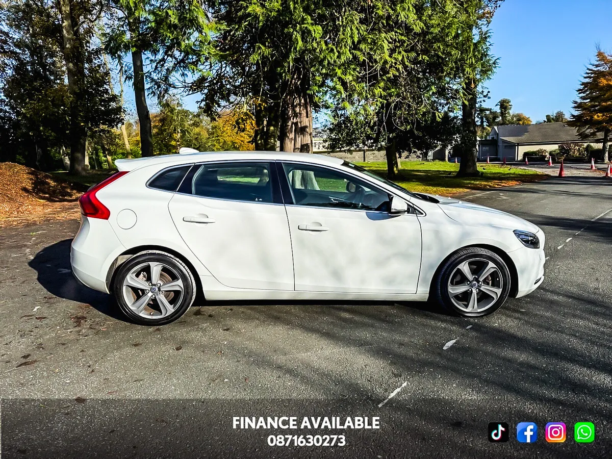 2014 Volvo V40 2014 Petrol 1.6 Automatic - Image 4