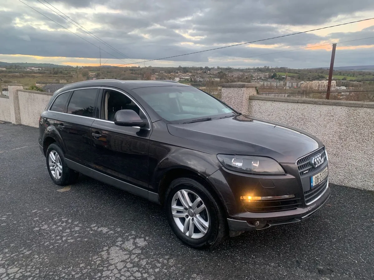 Audi Q7 jeep - Image 1