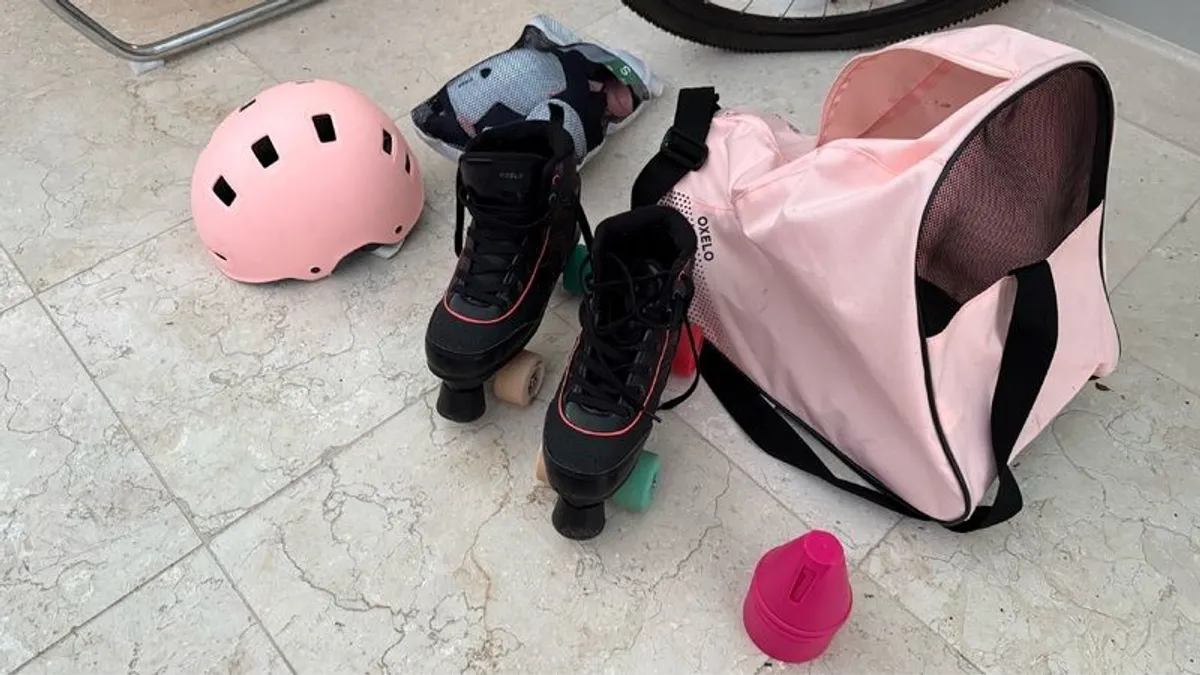 Roller Skates - Image 4