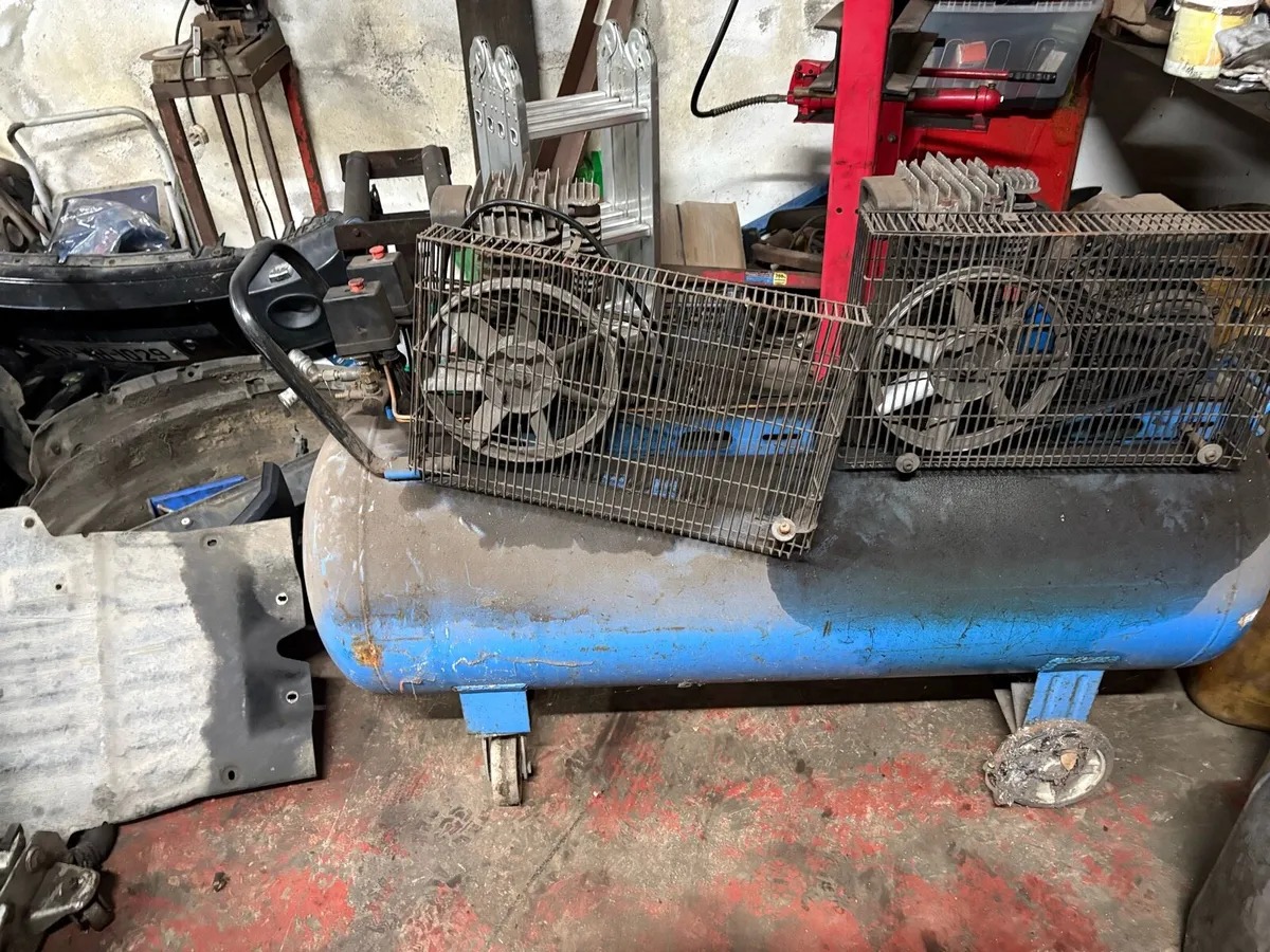 300l air compressor (!read add!)