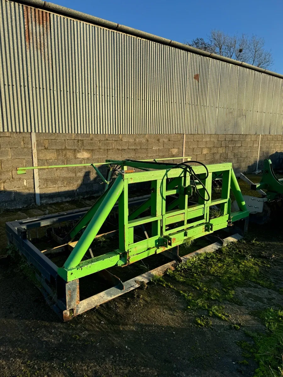 Land leveller - Image 1