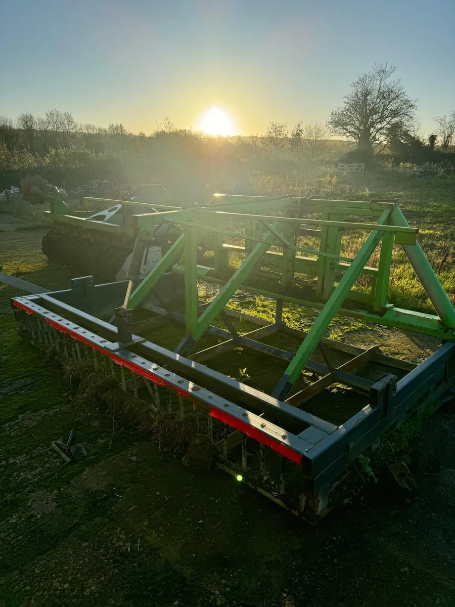 Land leveller - Image 2