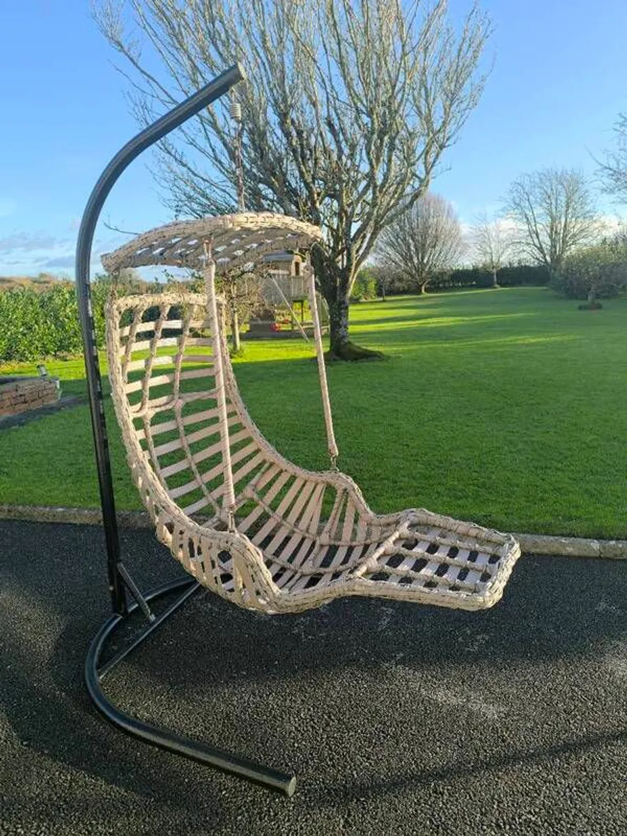 ezliving Fiji egg chair - Image 1