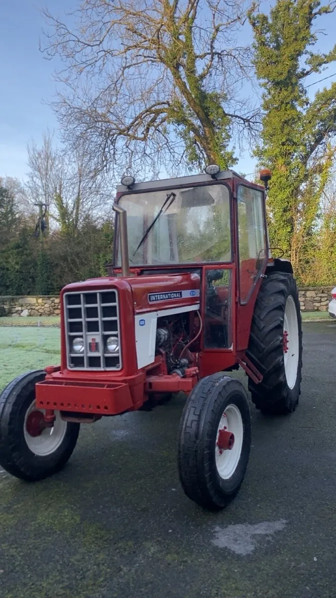 International 574 - Image 1