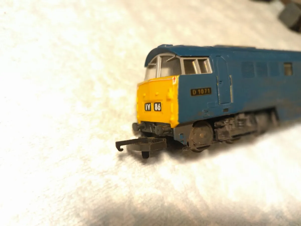 LIMA Class 52, "Western Renown" + 5 wagons - Image 2