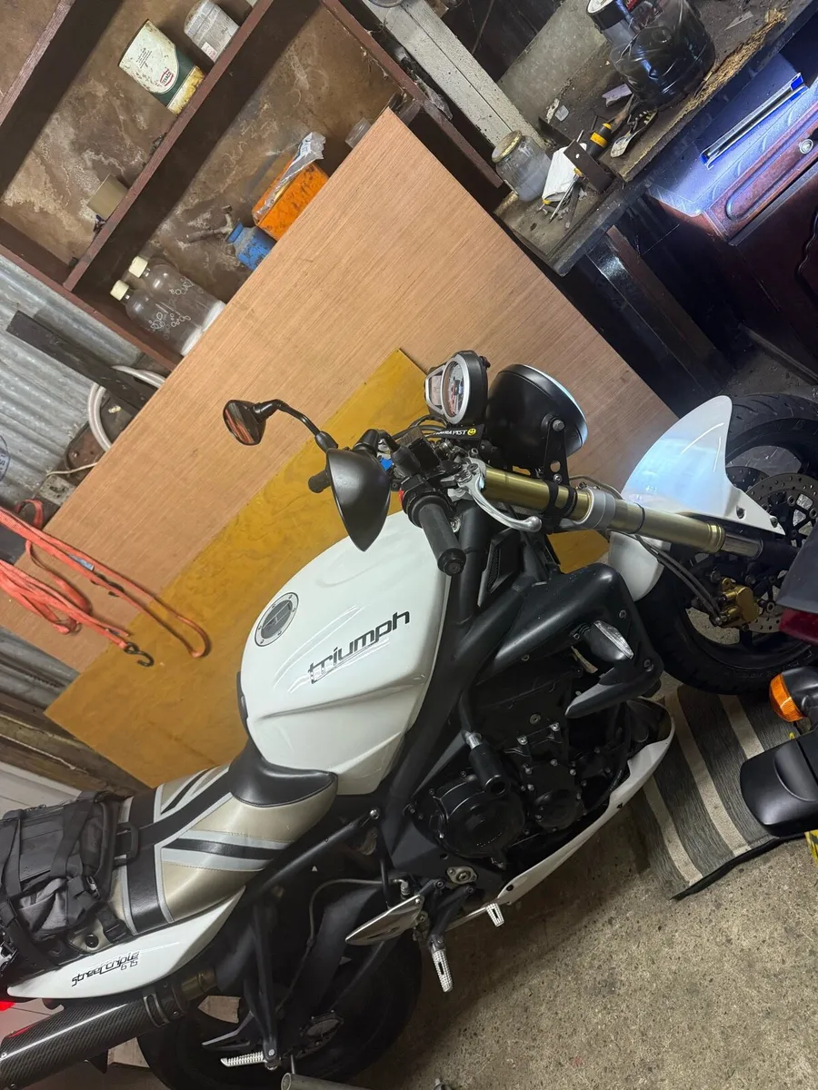 Triumph Street Triple 675 - Image 3