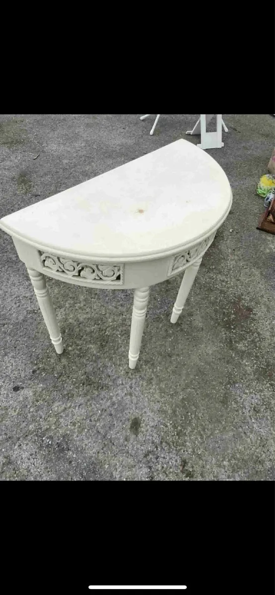 Hall table / moon side table - Image 2