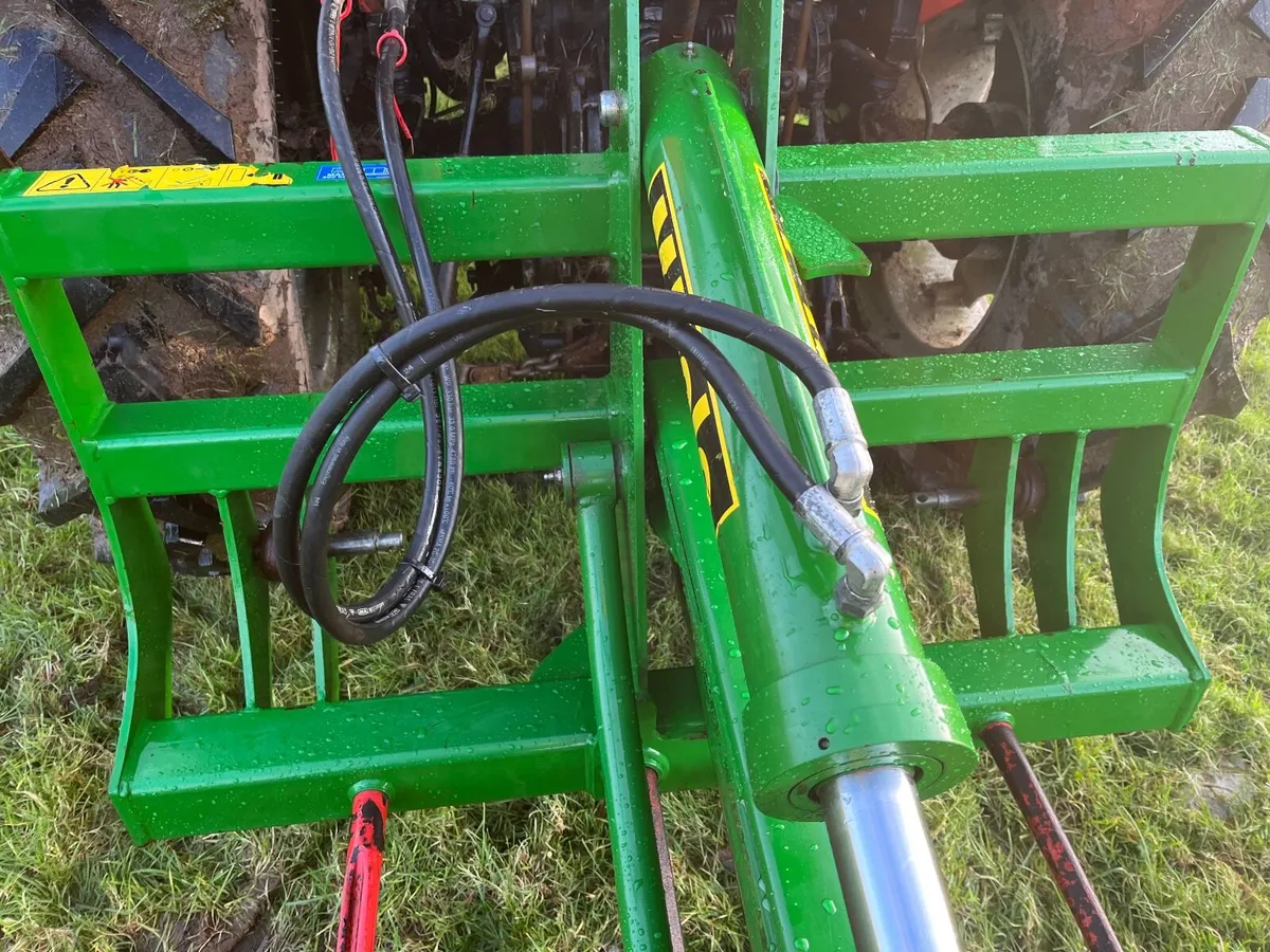 Bale Splitter - Image 4