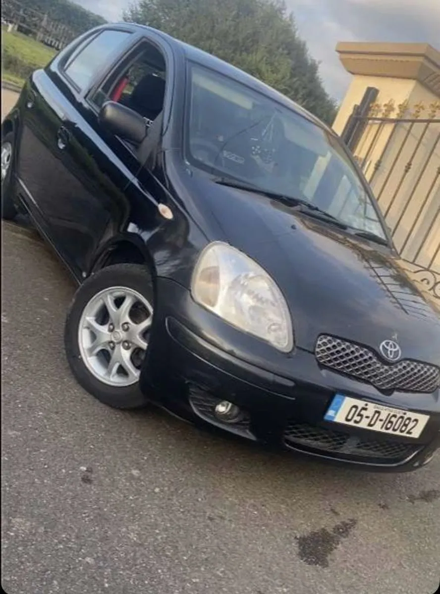 2005 Toyota Yaris - Image 2