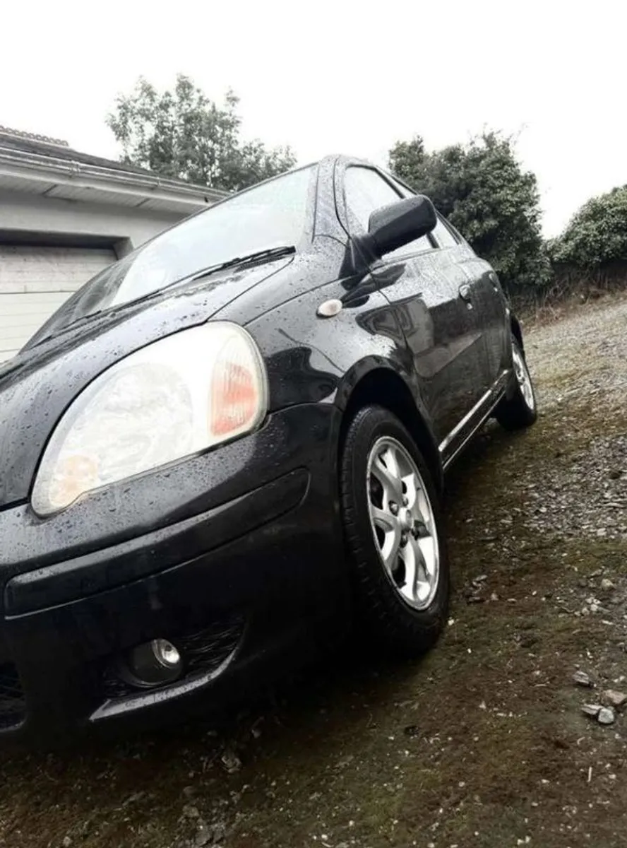 2005 Toyota Yaris - Image 4