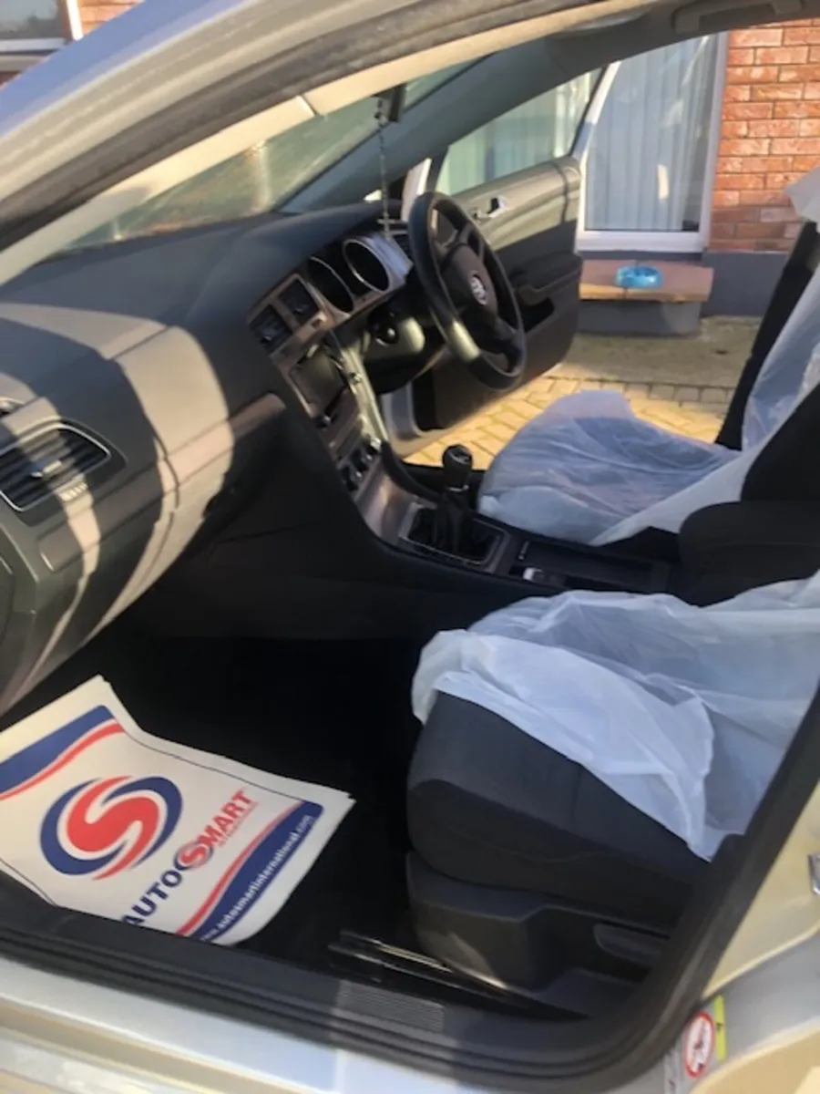 Volkswagen Golf 2013 - Image 3