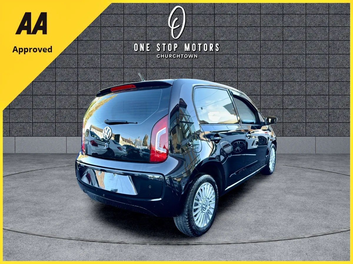 2016 VW Up! 1.0L AUTO *67,000Kms* AS NEW CONDITION - Image 4