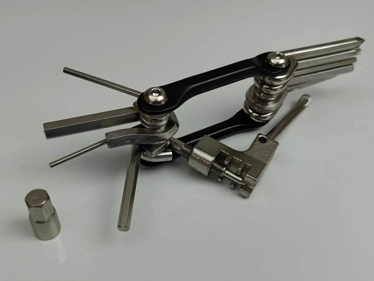 BICYCLE MULTI-TOOL - Image 2