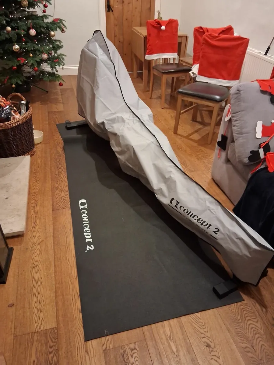 Concept 2 Rower, PM5, Mat and Cover €1,000 - Image 3
