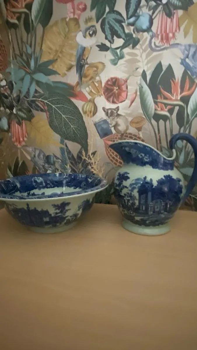 Antique furniture - Image 2