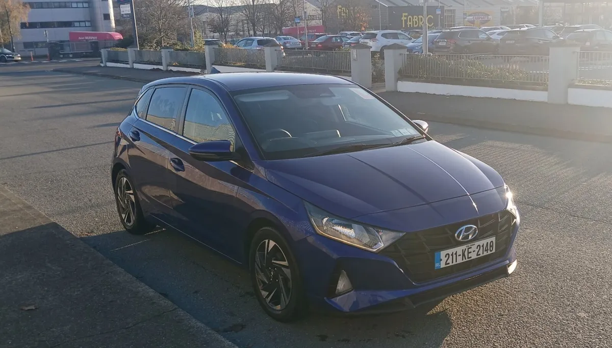 Hyundai i20 DELUXE PLUS 5DR - Image 1