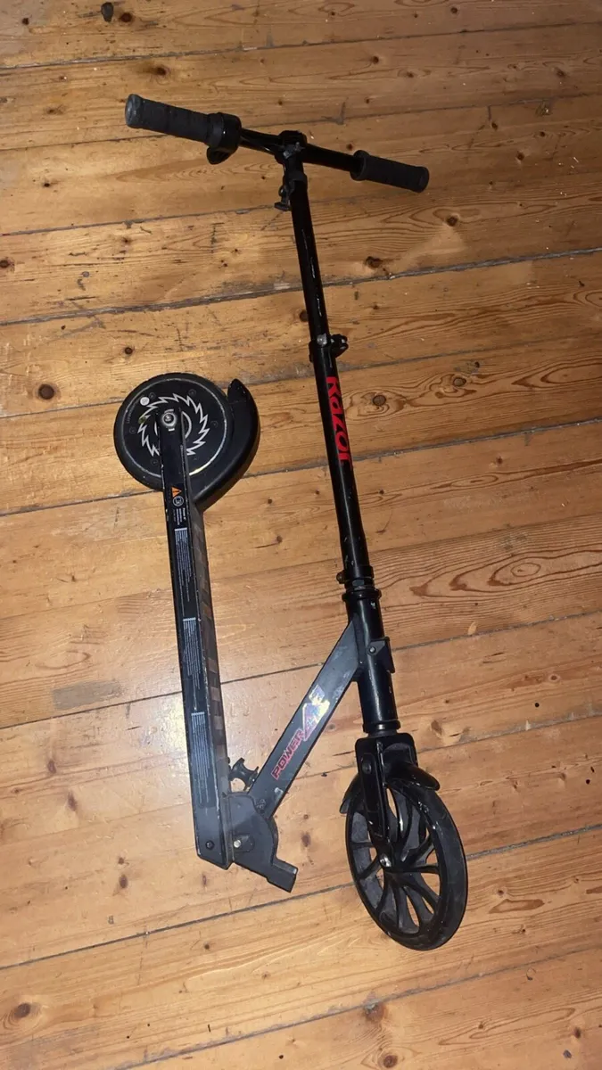 Kids electric scooter - Image 1