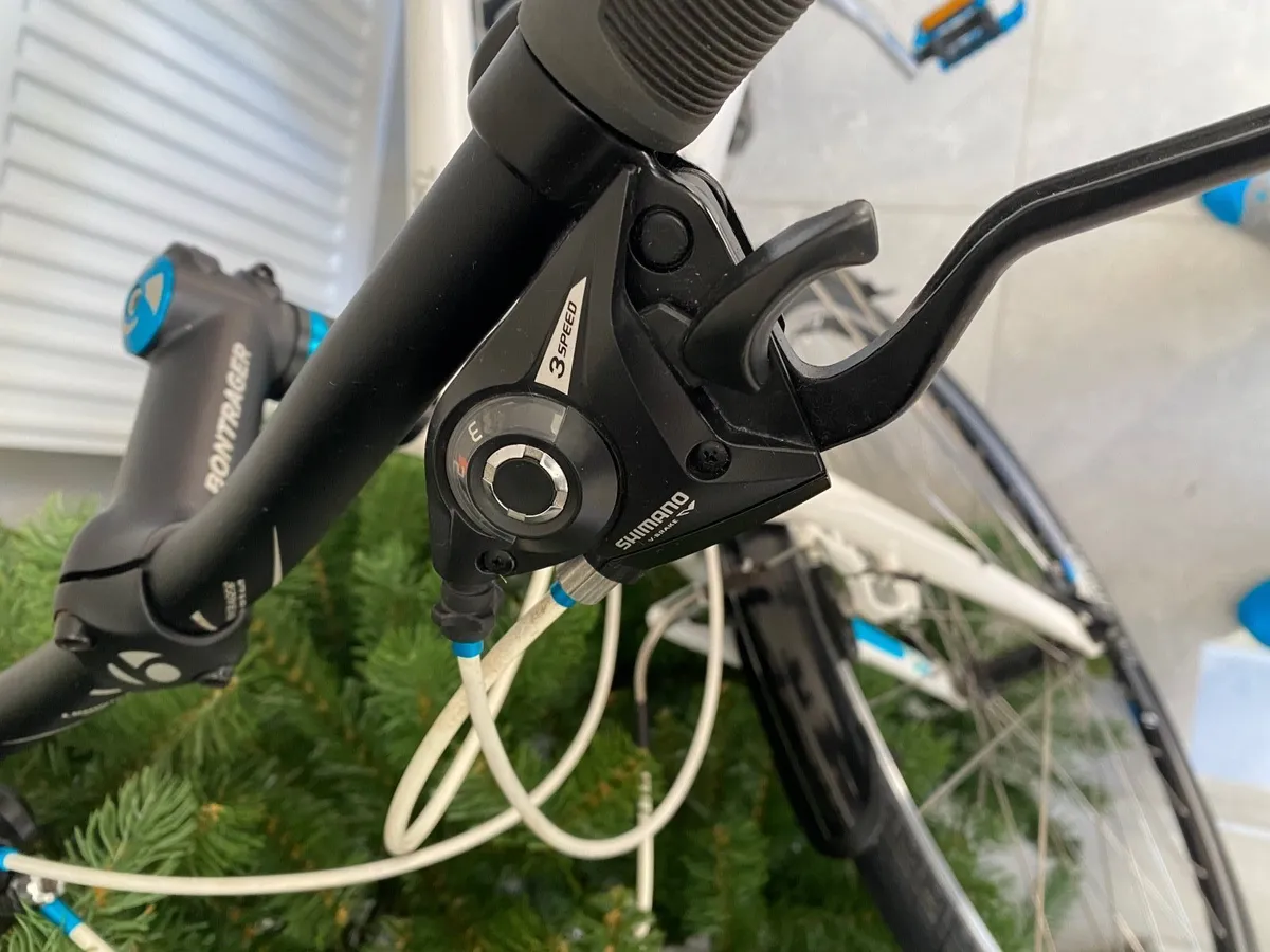 Trek ladies bicycle - Image 3