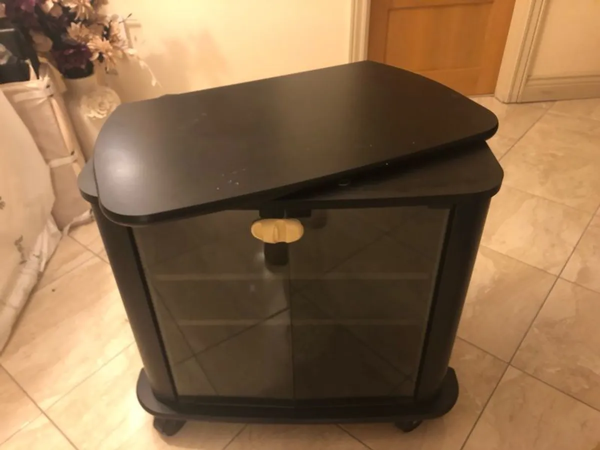 TV and storage unit - Image 2