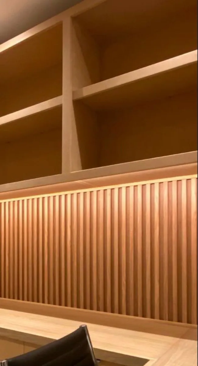 Oak panelling - Image 1