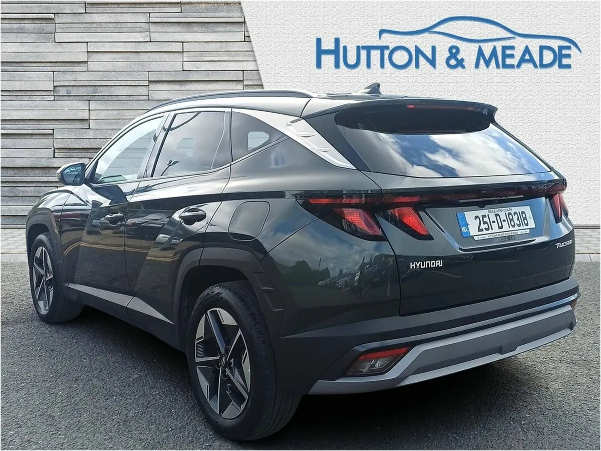 Hyundai Tucson Executive 1.6 Diesel 5dr - Image 3