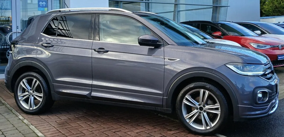 Volkswagen T-Cross R-Line 1.0 TSI 110HP **ANDROID - Image 2