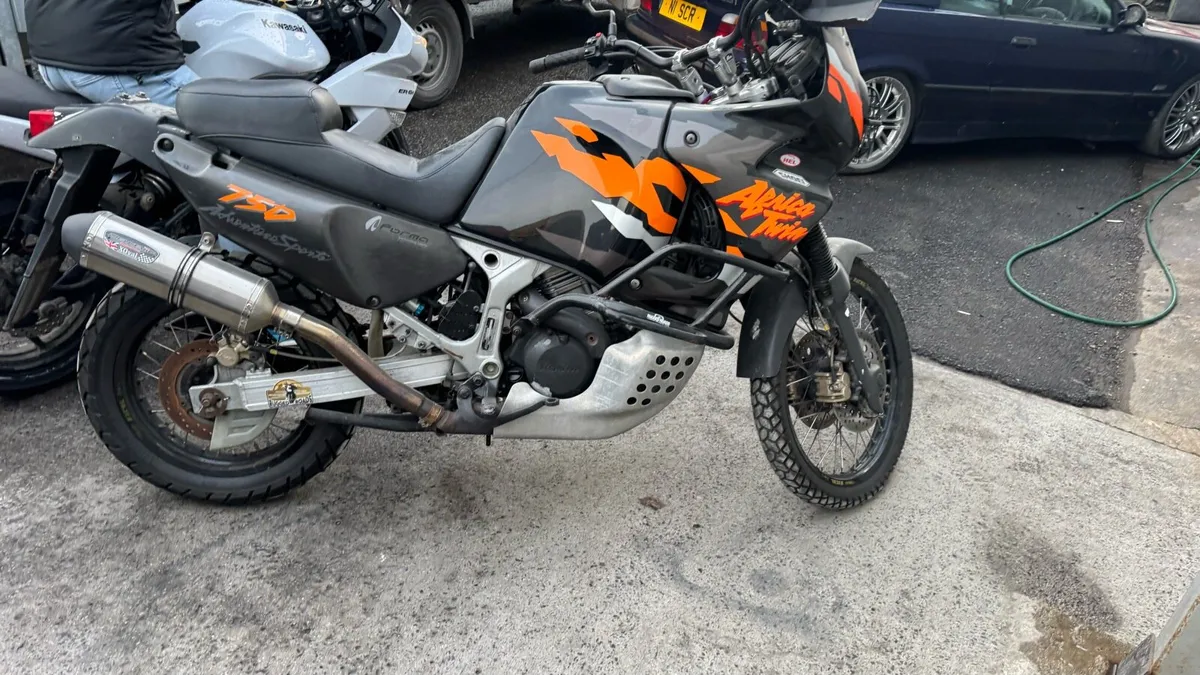 Honda Africa twin xrv 750 rd07 - Image 3