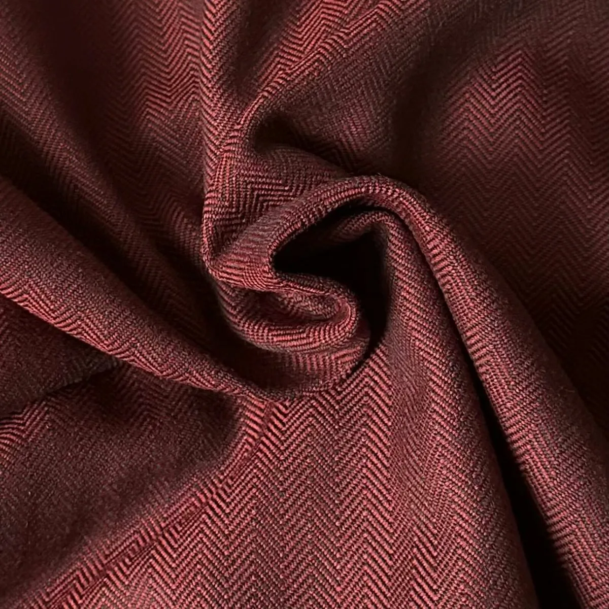Fabric Herringbone twill wool red&black - Image 1