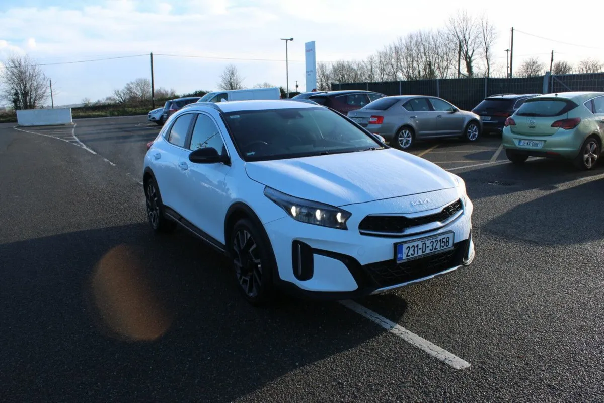 Kia XCeed 1.6 PE PHEV 5DR - Image 1