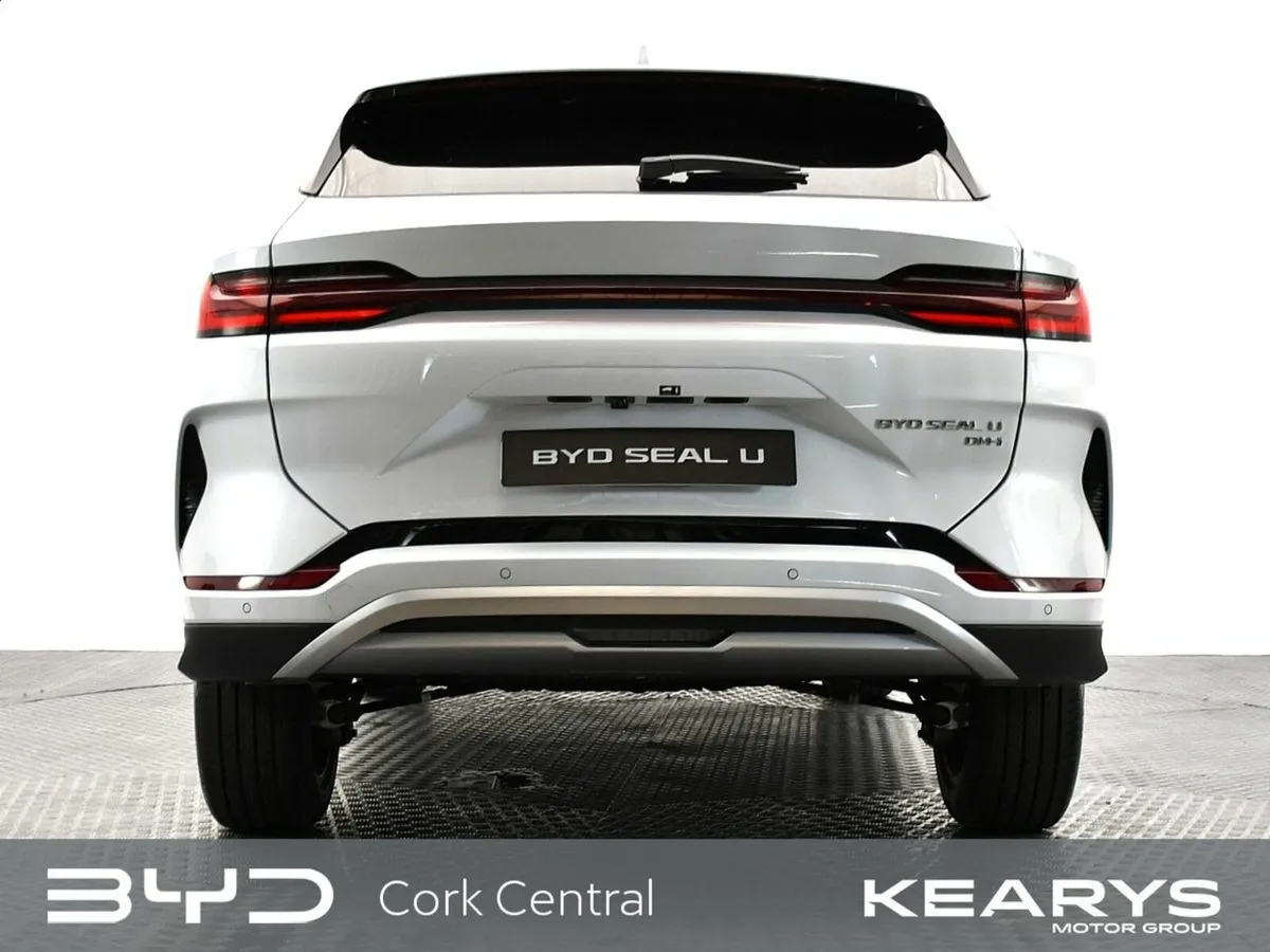BYD SEAL U DM-i BOOST FWD "DEMO MODEL" - Image 3
