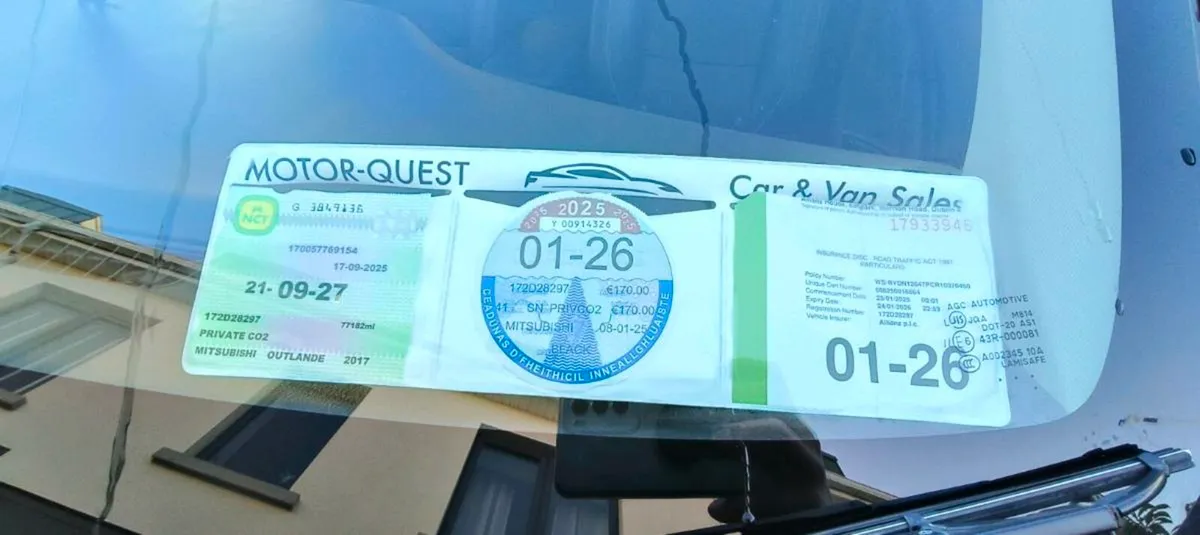 2017 Mitsubishi Outlander High Spec - Image 2