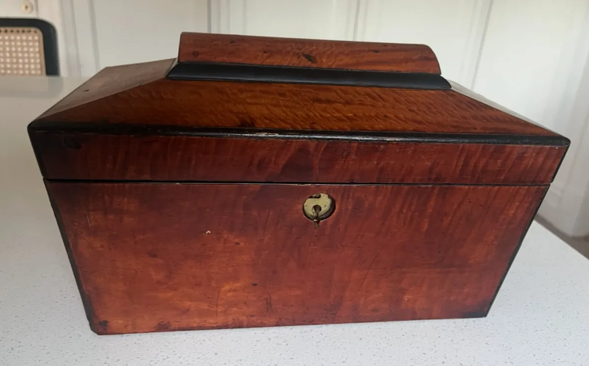 Antique wooden Tea caddy - Image 1