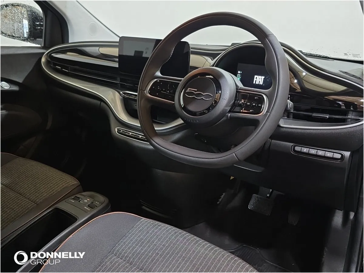 Fiat 500 Electric Hatchback Icon - Image 4