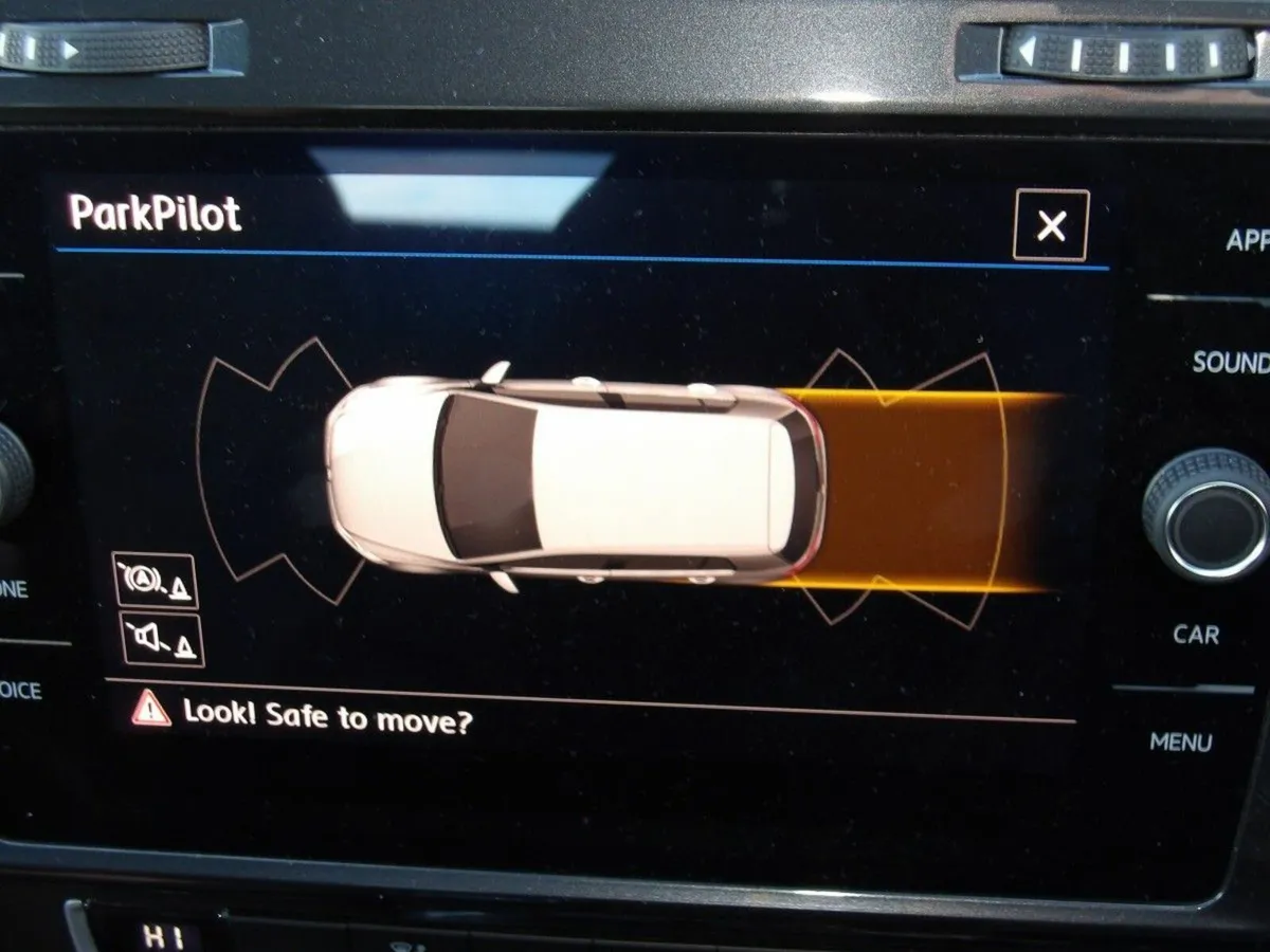 Volkswagen Golf 1.6 TDI 5DR 115HP Comfortline - Image 3