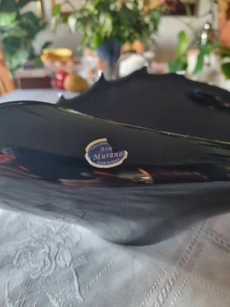 Vintage Large Murano bowl in the shape of a shell - Image 2