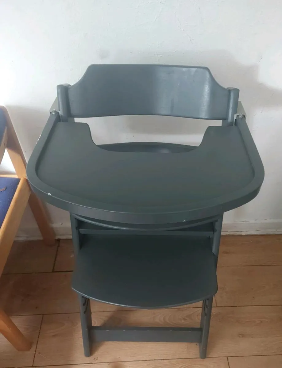 Wooden highchair - Image 4