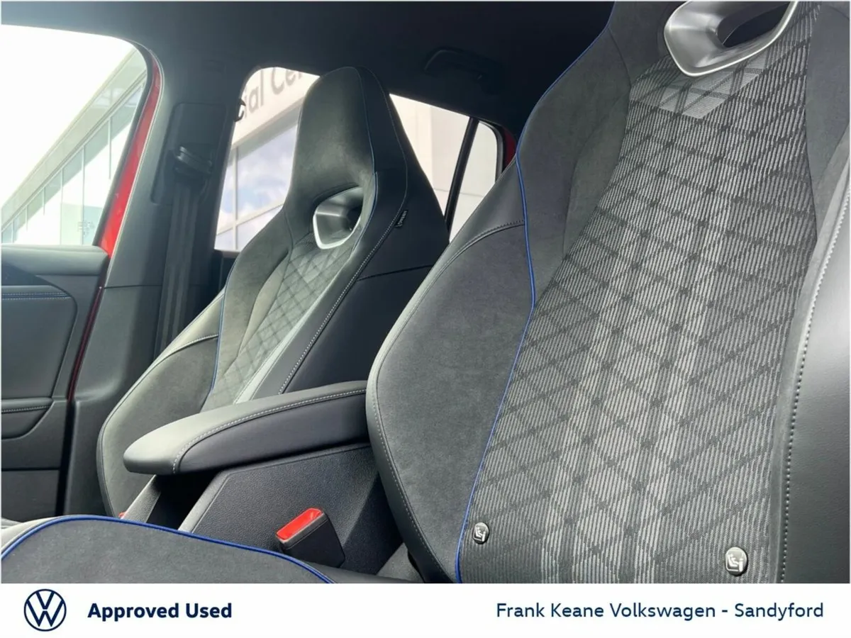 Volkswagen Tiguan *R-Line* 1.5 PHEV DSG Automatic - Image 4