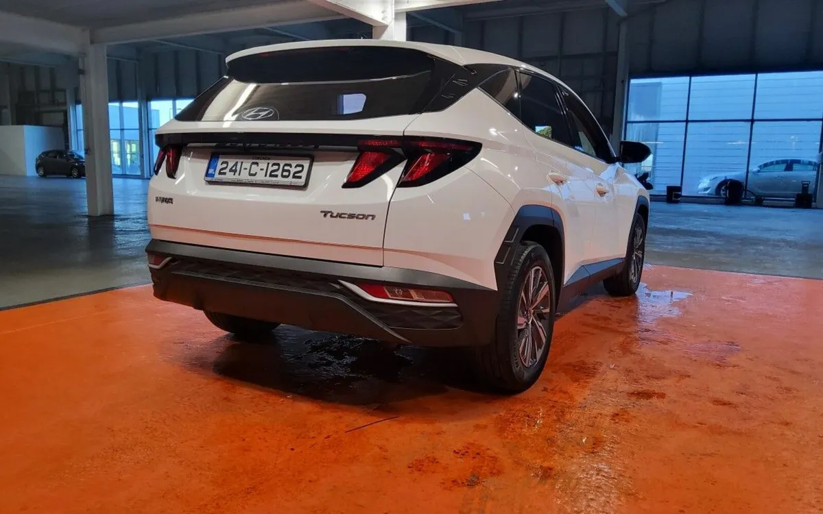 Hyundai Tucson 2WD Comfort Plus - Image 3