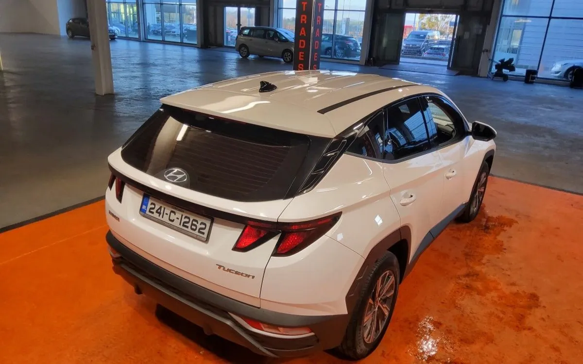 Hyundai Tucson 2WD Comfort Plus - Image 4